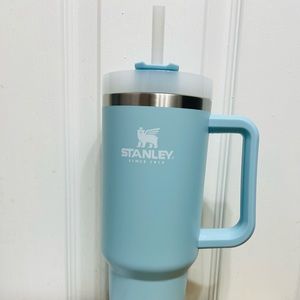 Stanley quencher 40oz